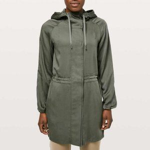lululemon City Stroll Jacket in Grey Sage sz 8